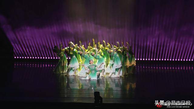 喜報！昌吉州藝術劇院在新疆第四屆“天山雪蓮獎”專業舞蹈大賽中斬獲佳績