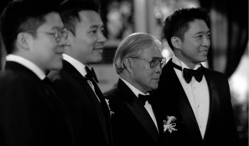 原創霍啟剛公開35套房產，28套出租堪比全球包租婆，坦誠態度令人敬佩